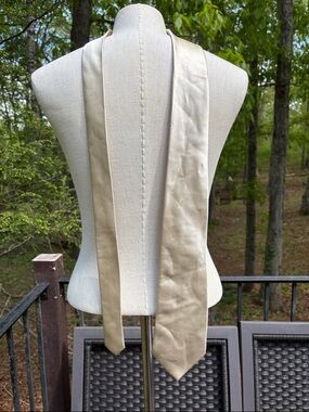 NICE 100% Silk Champagne Beige Neck Tie